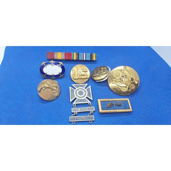 Sterling Silver US Army Shooter Award Rifle Pistol Pin- plus 7 others- vintage - Picture 1 of 6